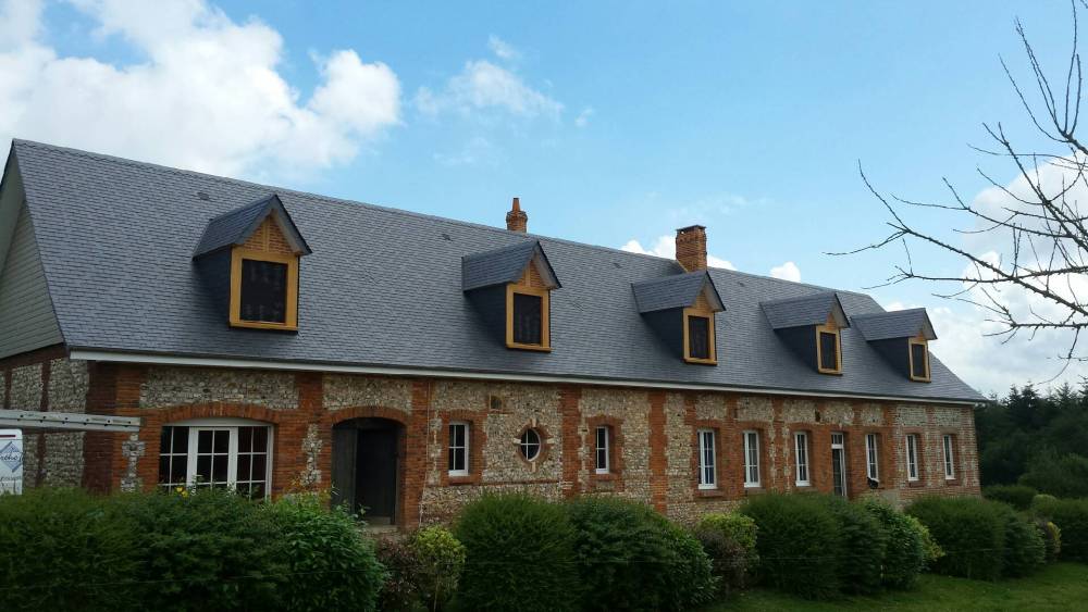 couverture ardoises et lucarnes